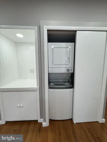 $1,500 | 146-48 South Street, Philadelphia, PA 19147