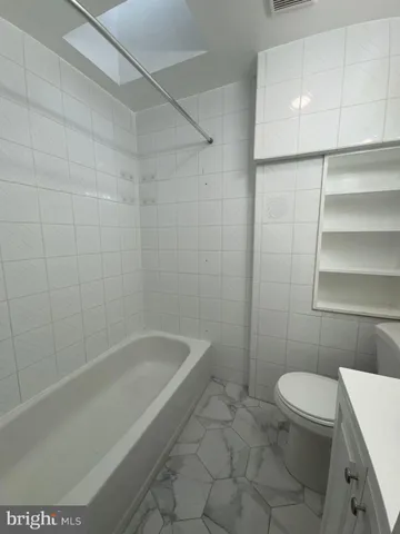 $1,500 | 146-48 South Street, Philadelphia, PA 19147