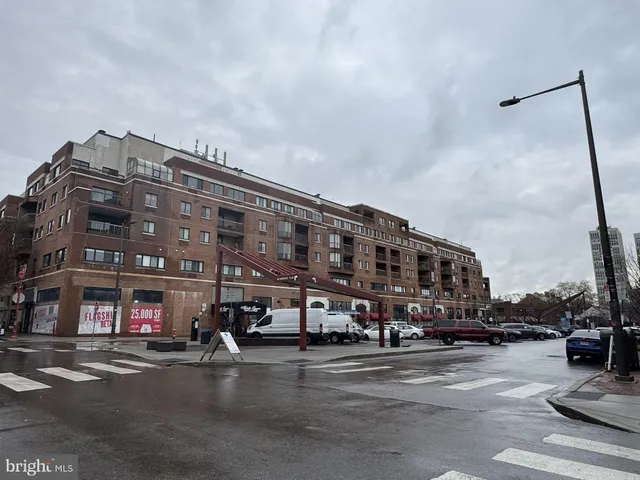 $1,500 | 146-48 South Street, Philadelphia, PA 19147