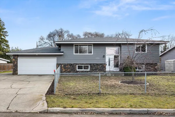$409,900 | 1711 South Evergreen Road, Spokane Valley, WA 99037