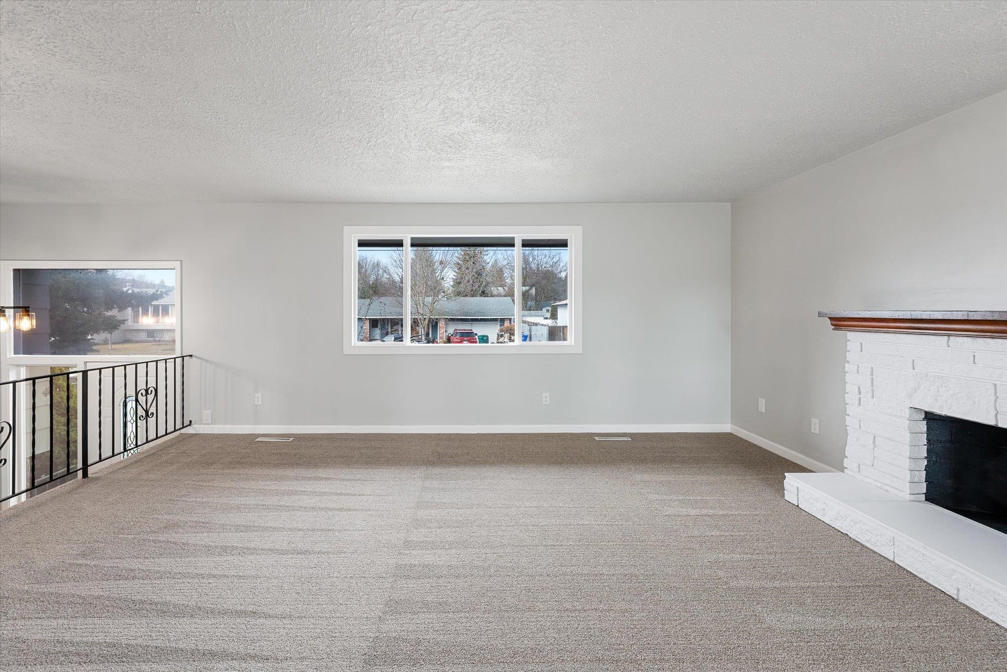 1711 South Evergreen Road Spokane Valley, WA 99037 - Photo 2 of 27