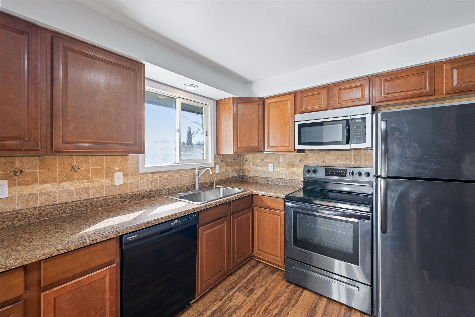 1711 South Evergreen Road Spokane Valley, WA 99037 - Photo 4 of 27