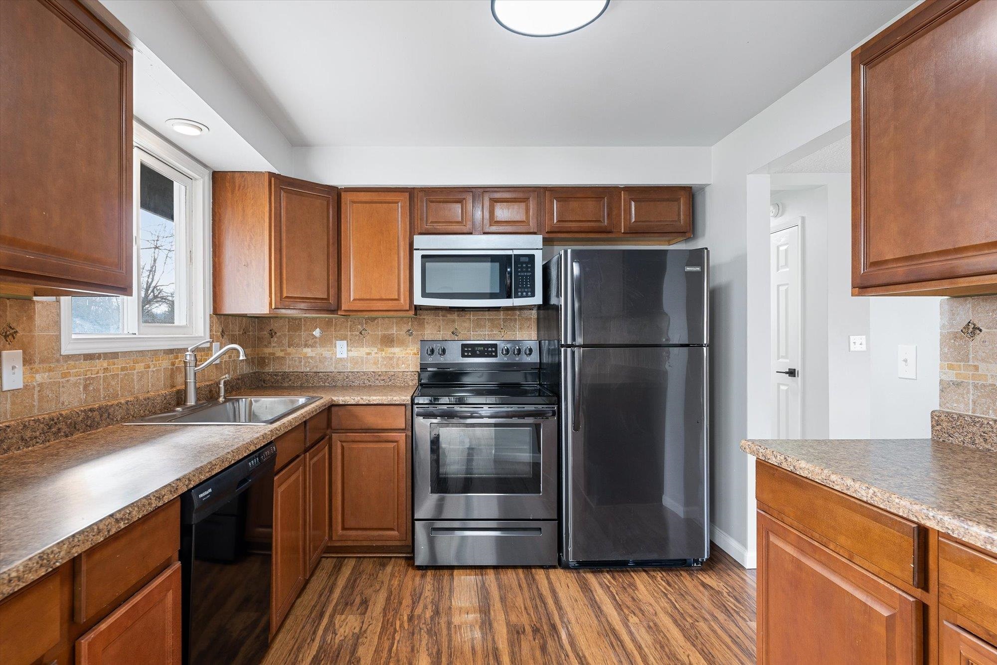 1711 South Evergreen Road Spokane Valley, WA 99037 - Photo 5 of 27