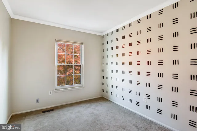 $639,900 | 10344 Granite Creek Lane, Oakton, VA 22124