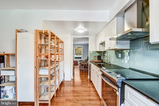 $639,900 | 10344 Granite Creek Lane, Oakton, VA 22124