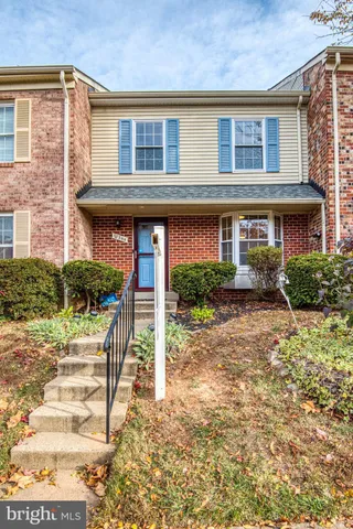 $639,900 | 10344 Granite Creek Lane, Oakton, VA 22124