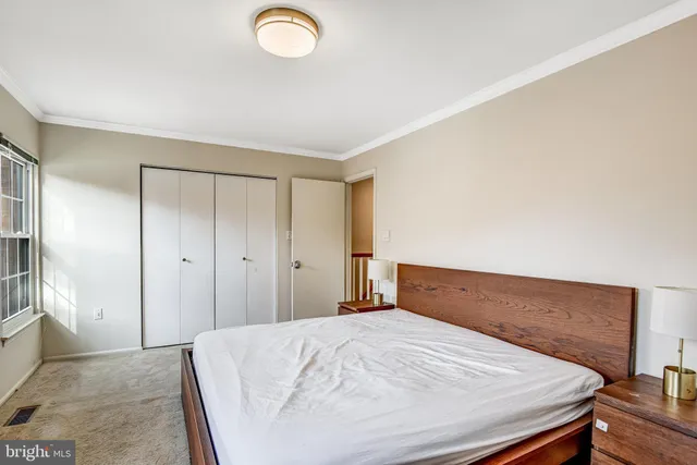 $639,900 | 10344 Granite Creek Lane, Oakton, VA 22124