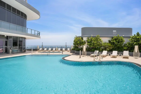 $9,250 | 1000 Brickell Plaza, Unit 2701, Miami, FL 33131