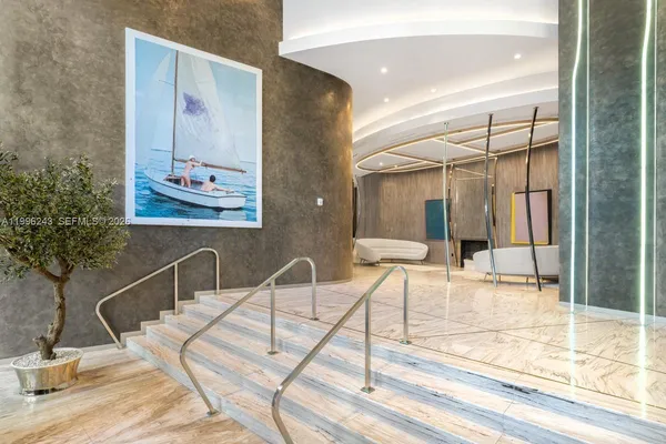 $9,250 | 1000 Brickell Plaza, Unit 2701, Miami, FL 33131
