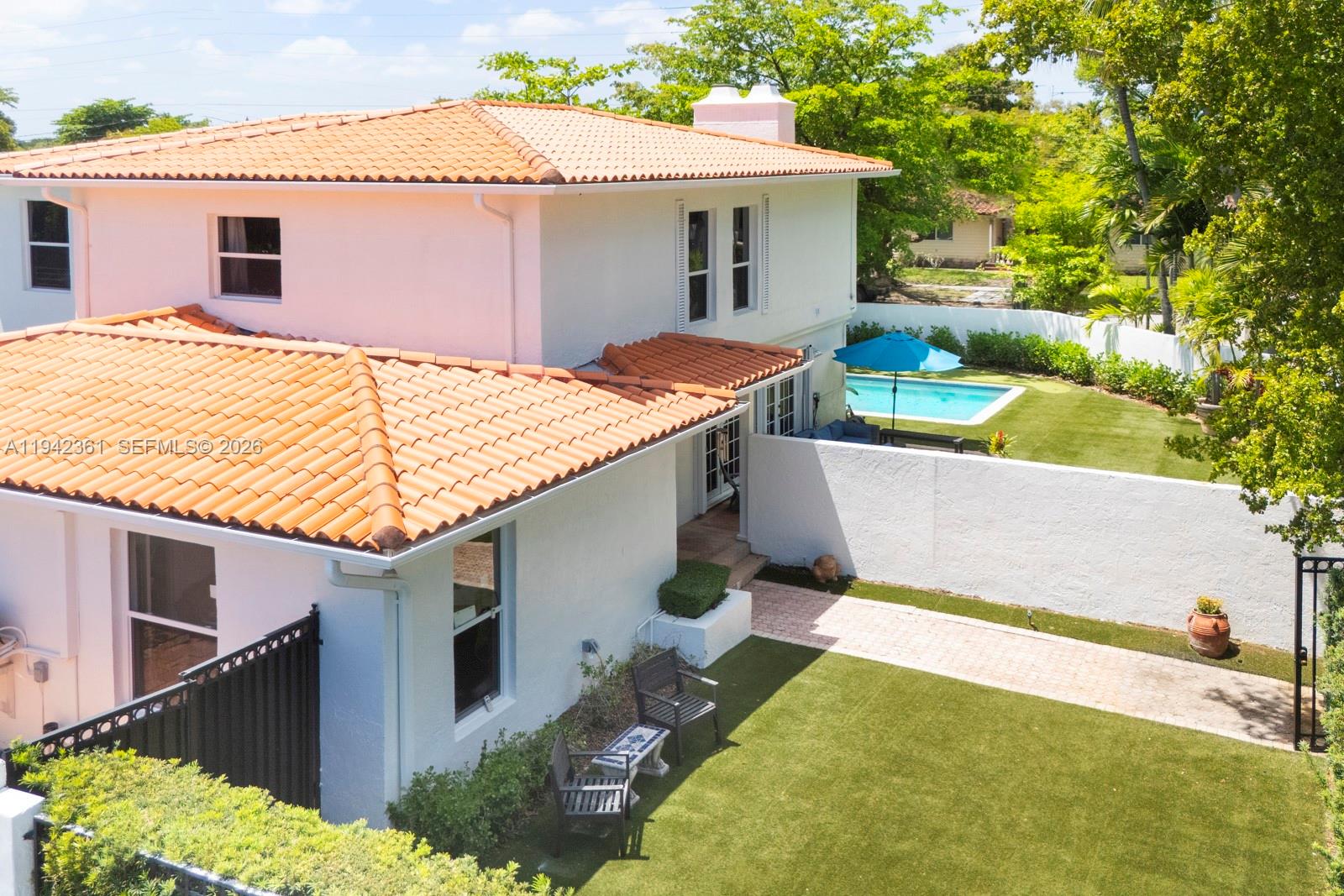 360 Southwest 28th Road Miami, FL 33129 - Photo 35 of 41