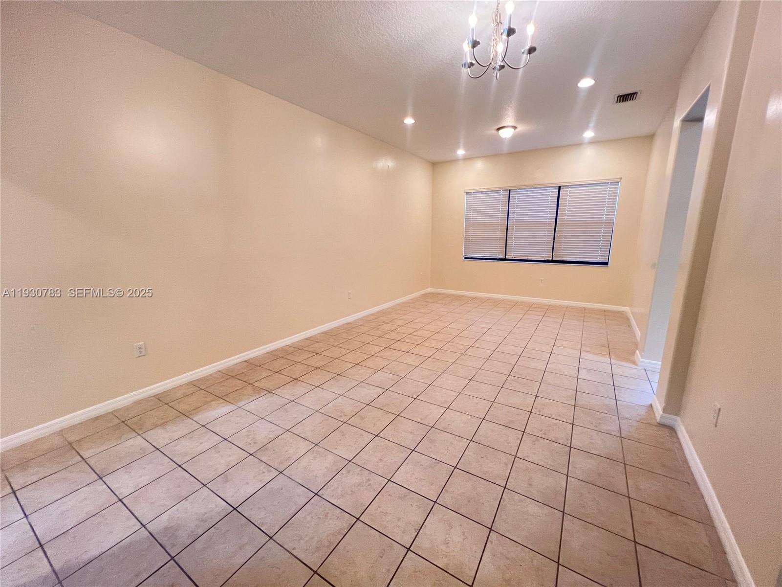 9165 36th Manor Miramar, FL 33025 - Photo 4 of 15