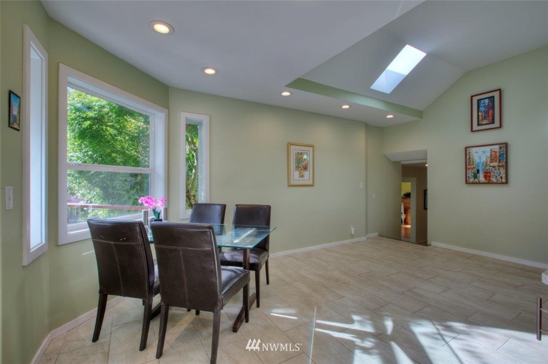 18835 106th Avenue Southeast Renton, WA 98055 - Photo 11 of 28 Gallery Image 11