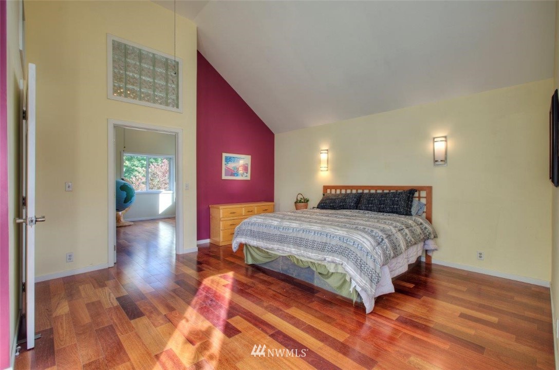 18835 106th Avenue Southeast Renton, WA 98055 - Photo 15 of 28 Gallery Image 15