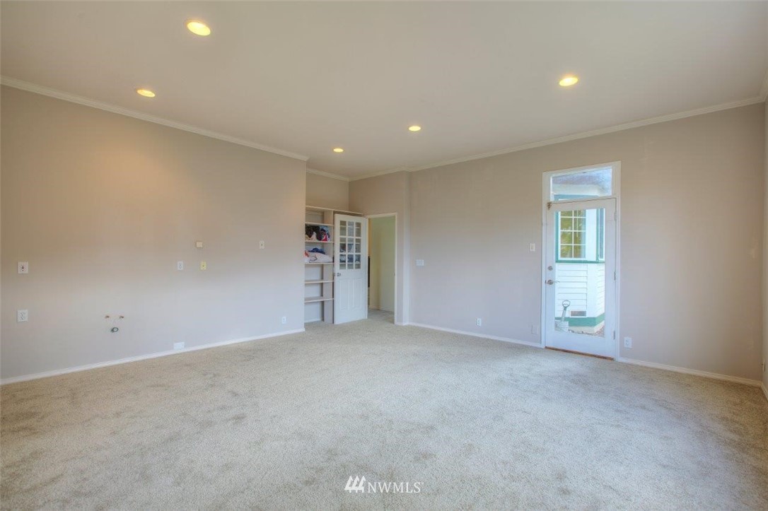 18835 106th Avenue Southeast Renton, WA 98055 - Photo 21 of 28 Gallery Image 21