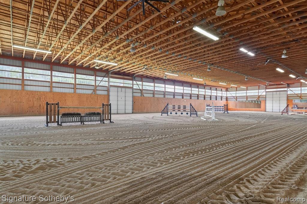 12700 Shaffer Road Davisburg, MI 48350 - Photo 5 of 99