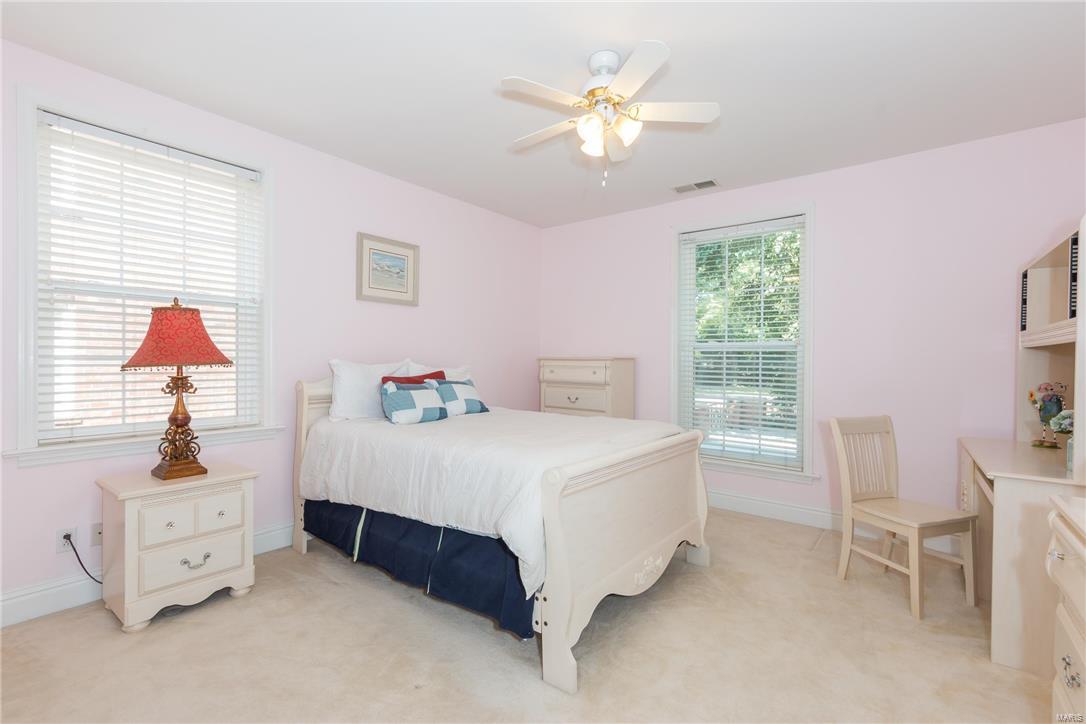 7538 Wydown Boulevard, Unit 1A St. Louis, MO 63105 - Photo 12 of 17