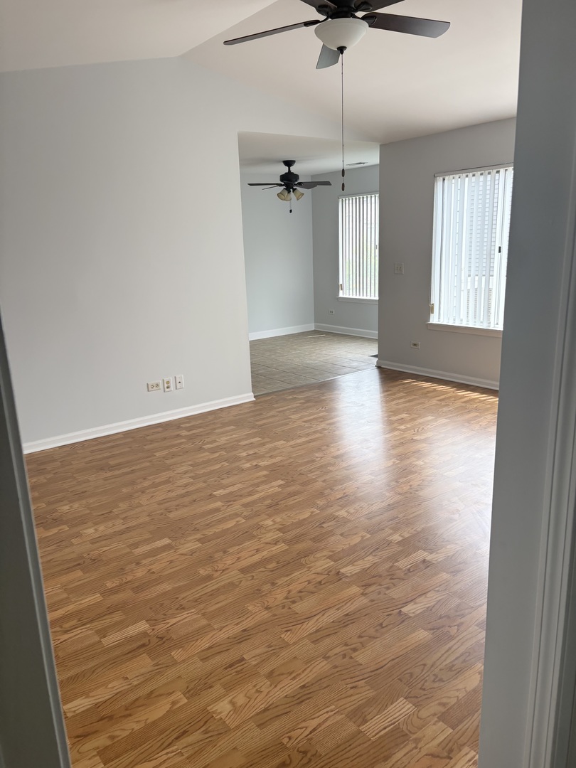 227 Brett Circle, Unit D Wauconda, IL 60084 - Photo 6 of 27