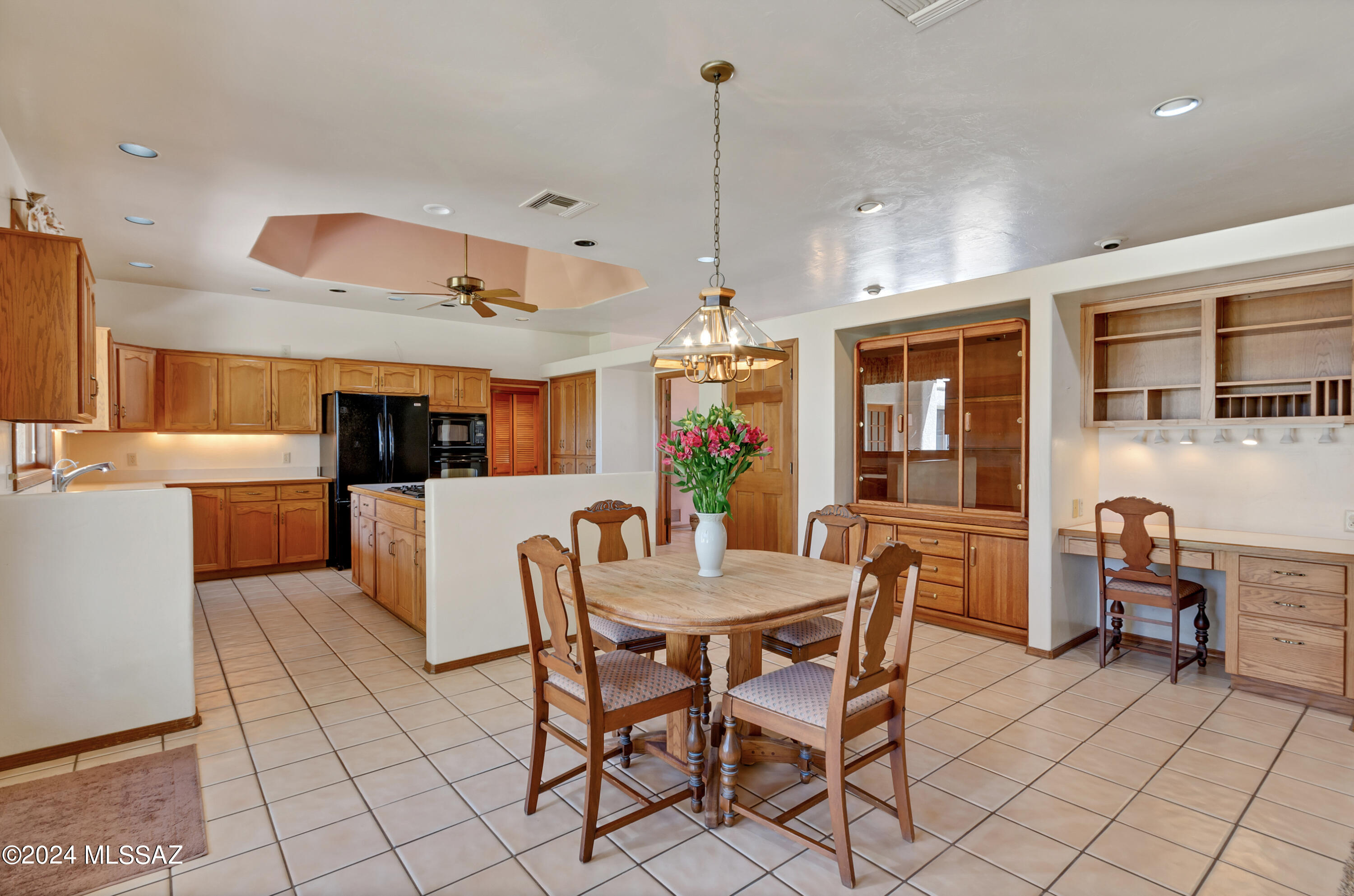 8330 East Cloud Road Tucson, AZ 85750 - Photo 12 of 36 Gallery Image 12