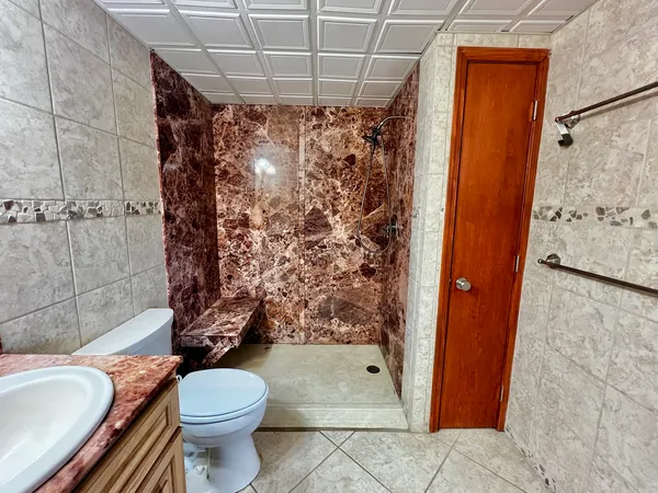 $182,000 | 20062 North Shore Lane, West Frankfort, IL 62896