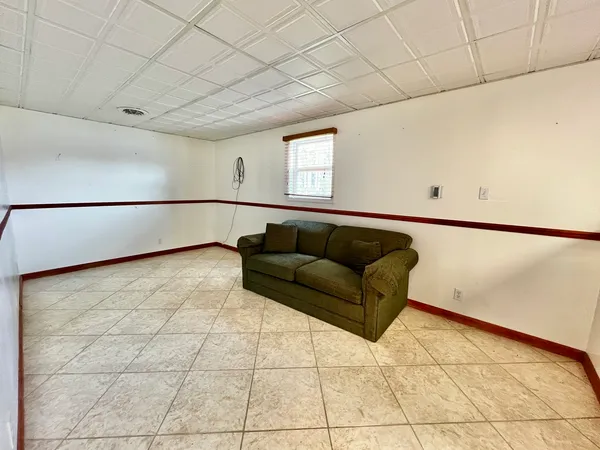 $182,000 | 20062 North Shore Lane, West Frankfort, IL 62896