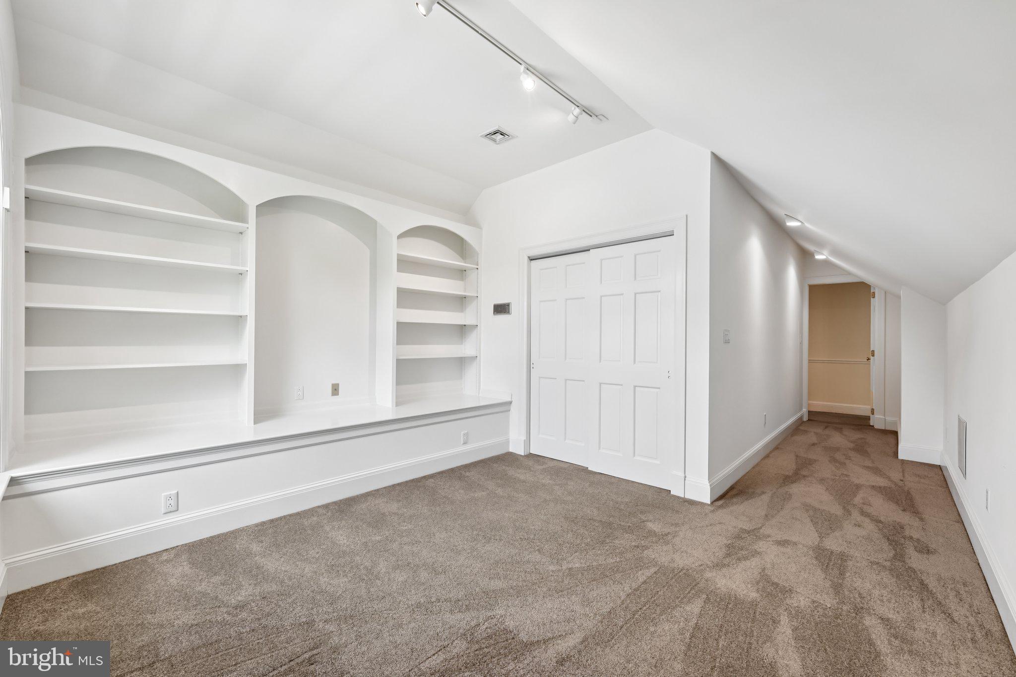 12 Paddock Drive New Hope, PA 18938 - Photo 31 of 42 a view of an empty room