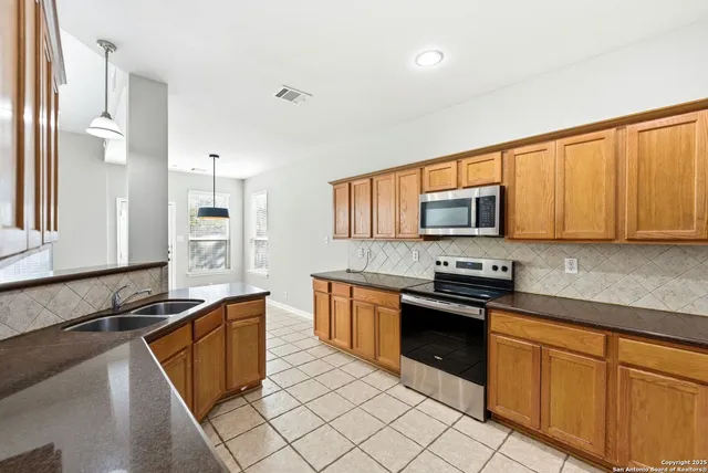 $2,195 | 24103 Mountain Cloud, San Antonio, TX 78258