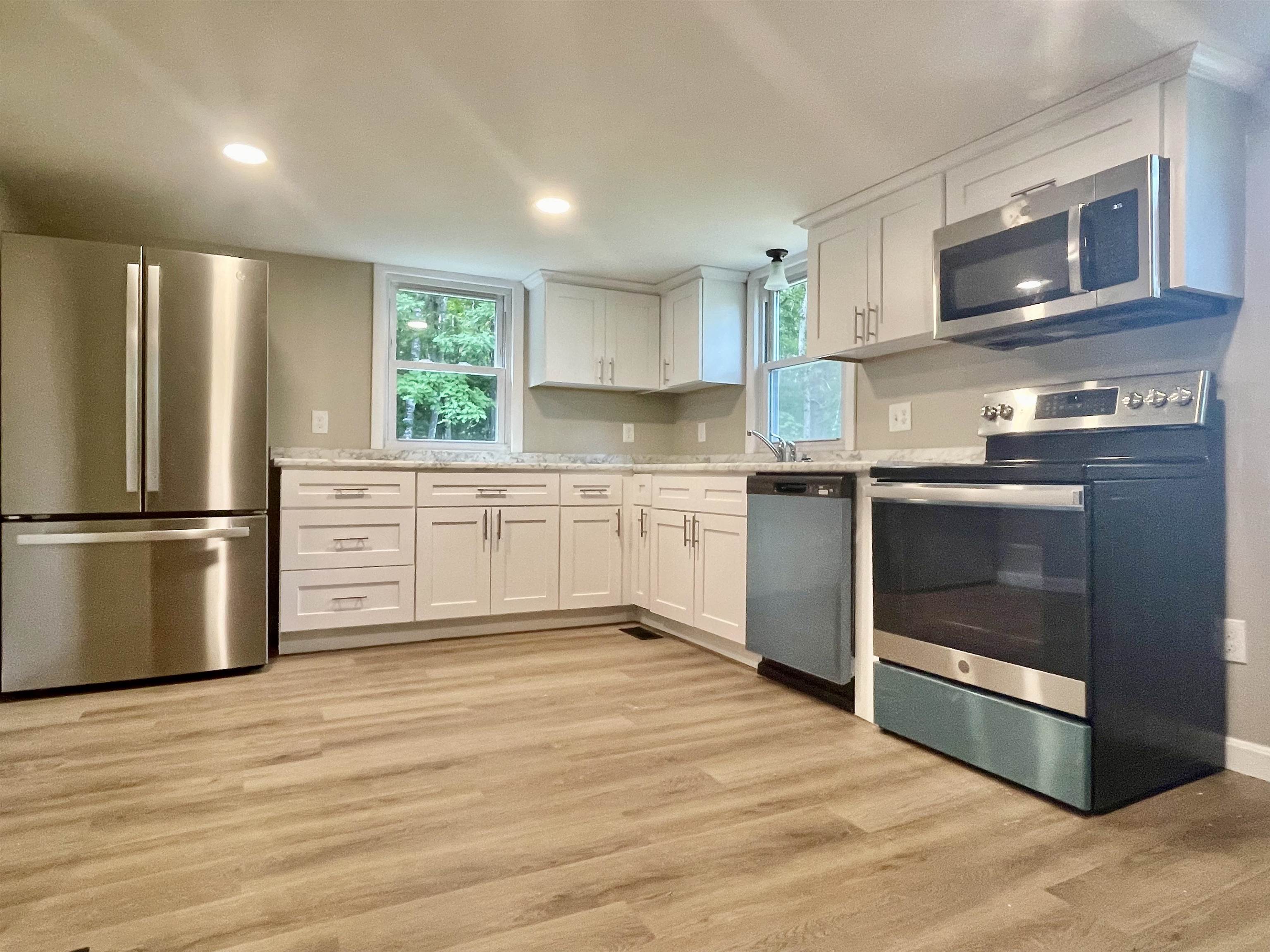 131 Berry Road Loudon, NH 03307 - Photo 2 of 30