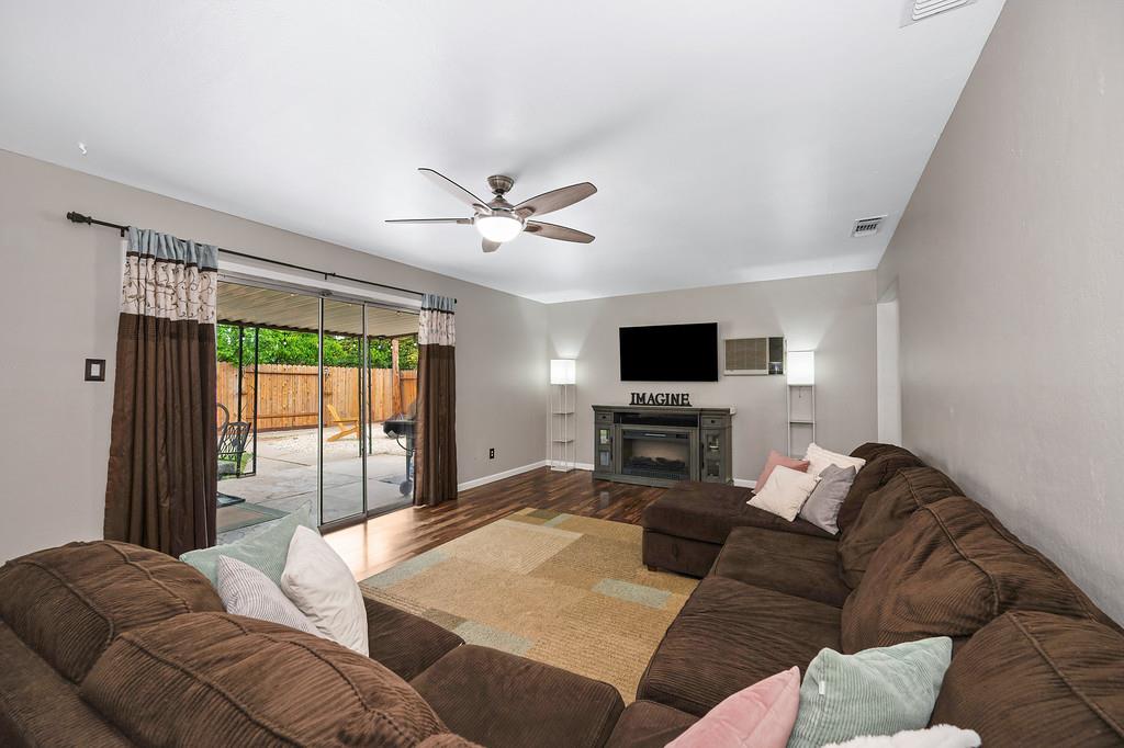 5429 Rambler Way Sacramento, CA 95841 - Photo 13 of 35