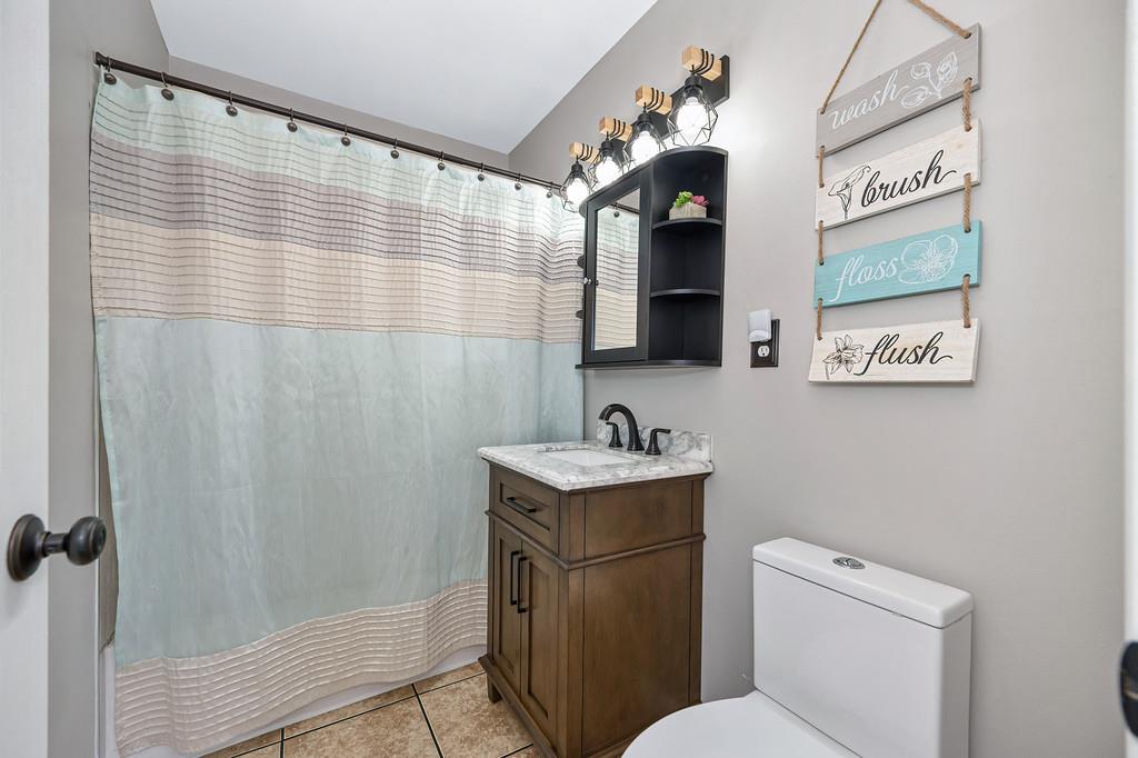 5429 Rambler Way Sacramento, CA 95841 - Photo 18 of 35