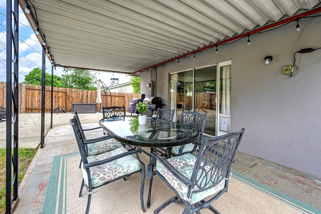 5429 Rambler Way Sacramento, CA 95841 - Photo 22 of 35