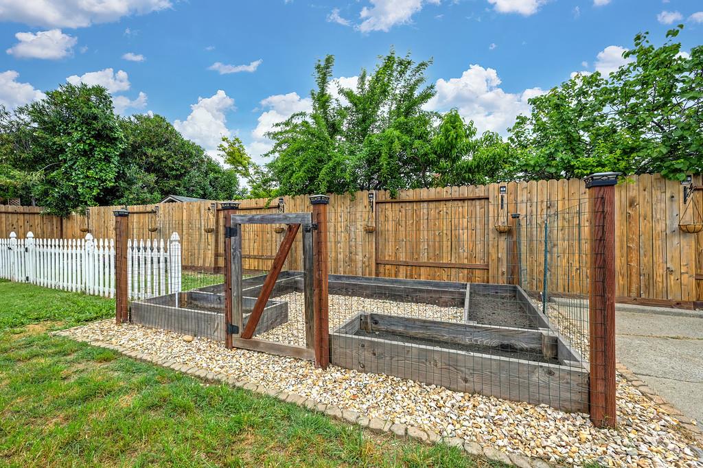 5429 Rambler Way Sacramento, CA 95841 - Photo 27 of 35