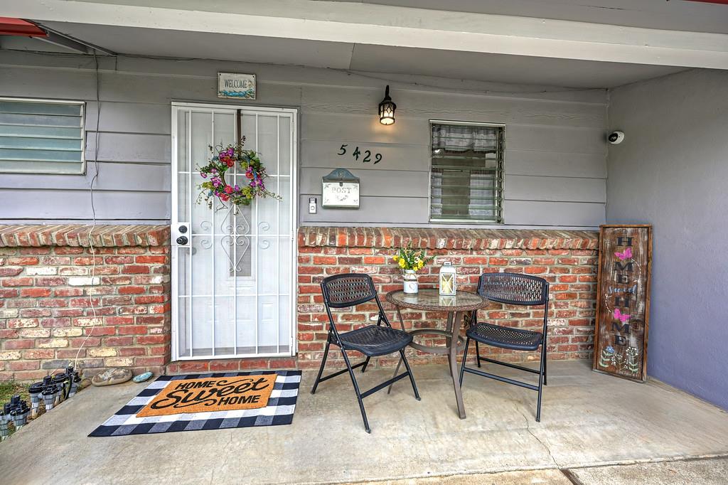 5429 Rambler Way Sacramento, CA 95841 - Photo 3 of 35