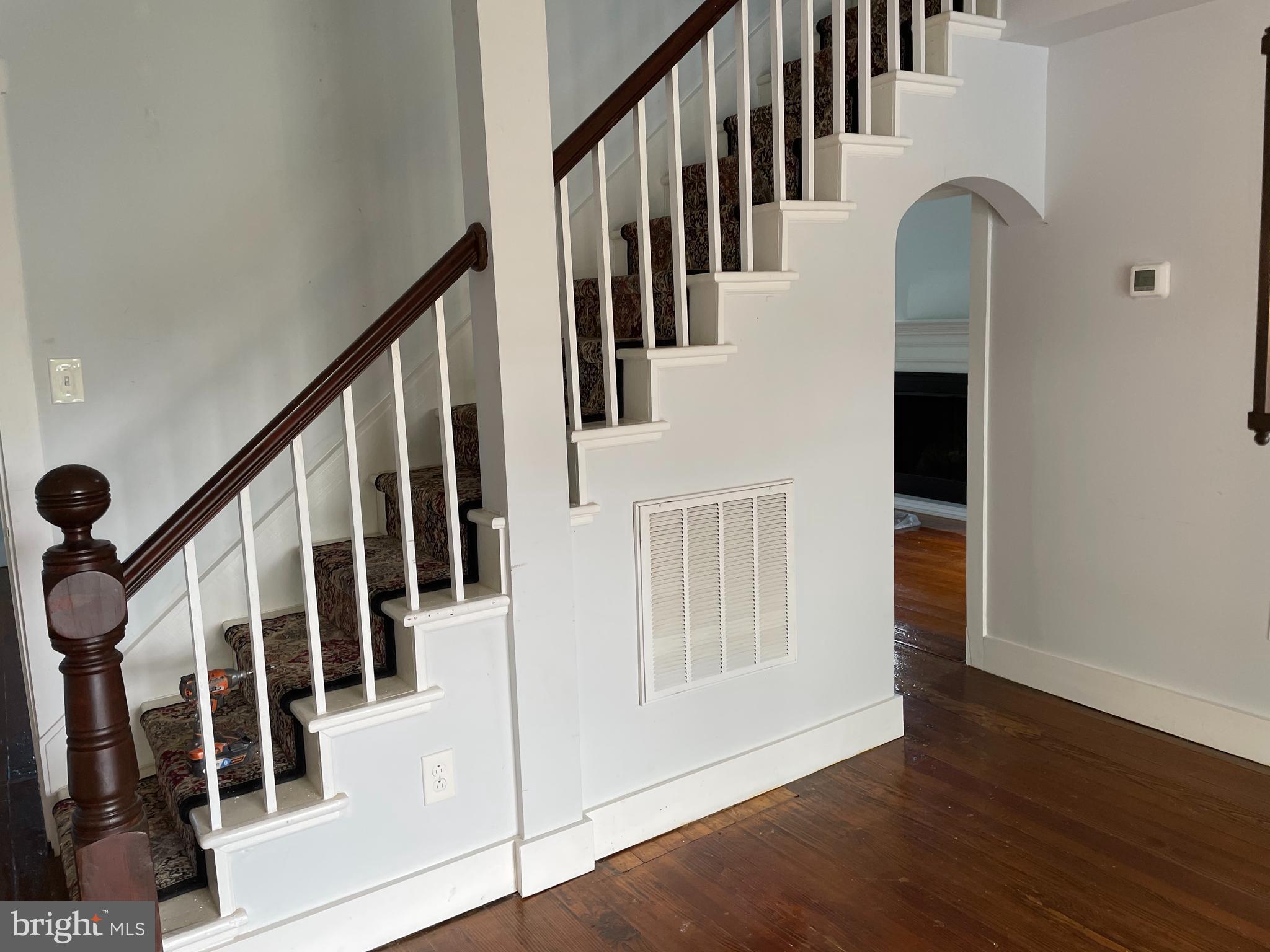 920 Fodderstack Road Flint Hill, VA 22627 - Photo 6 of 18 STAIRCASE TO MASTER SUITE