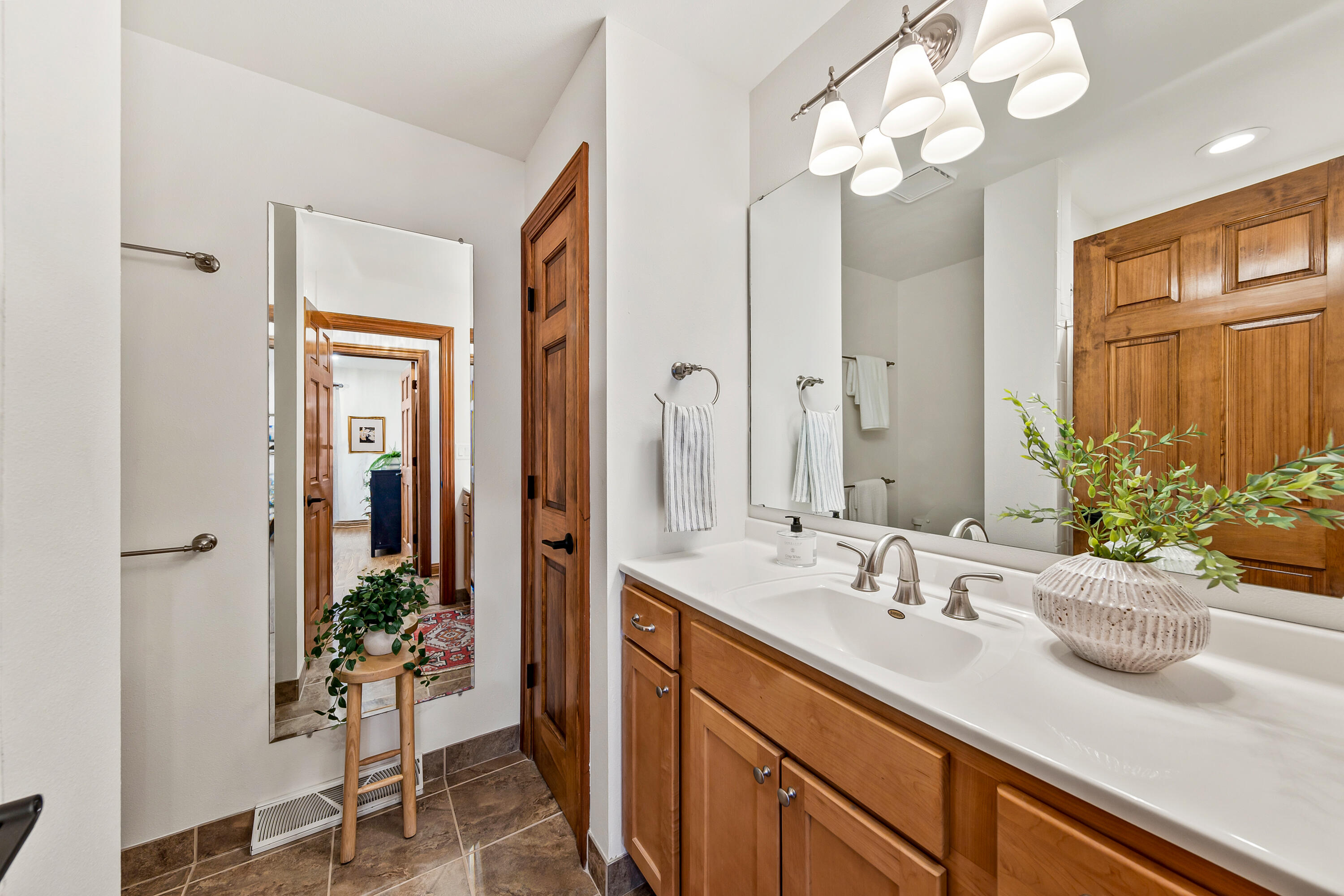 W177-s7495 Harbor Circle Muskego, WI 53150 - Photo 22 of 54 W177S7495 Harbor Cir-20