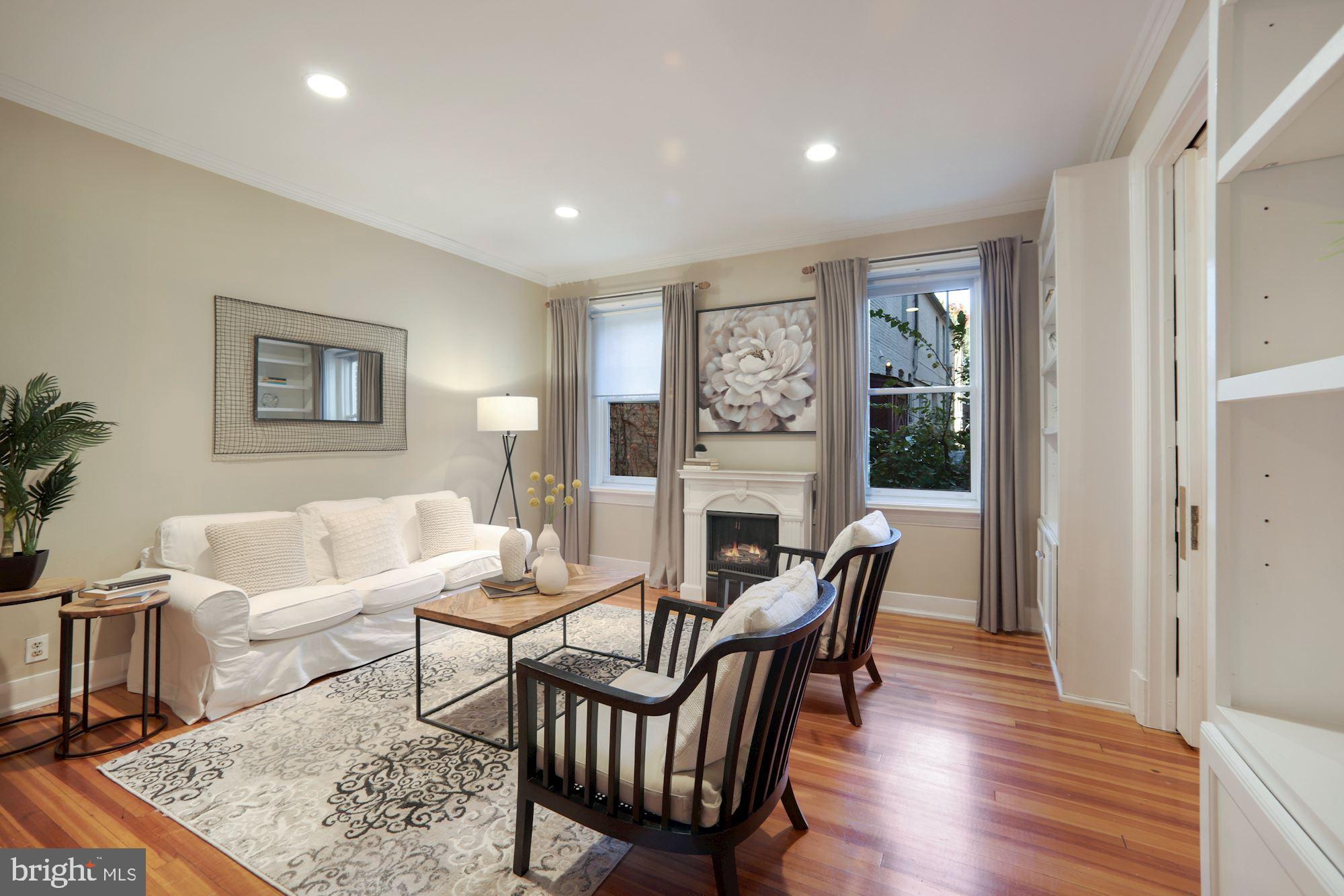2415 20th Street Northwest, Unit 24 Washington, DC 20009 - Photo 8 of 33 Spacious and inviting living space!