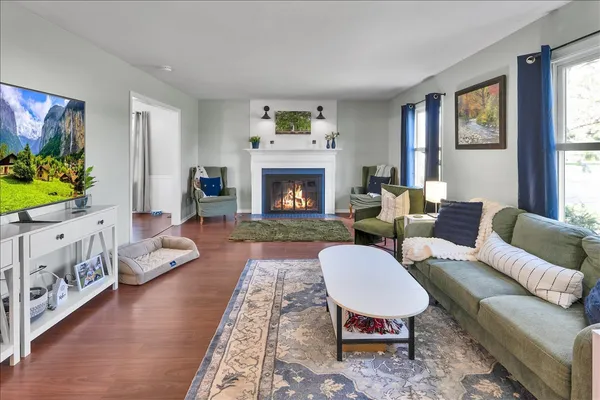$515,000 | 940 Orchard Court, Batavia, IL 60510