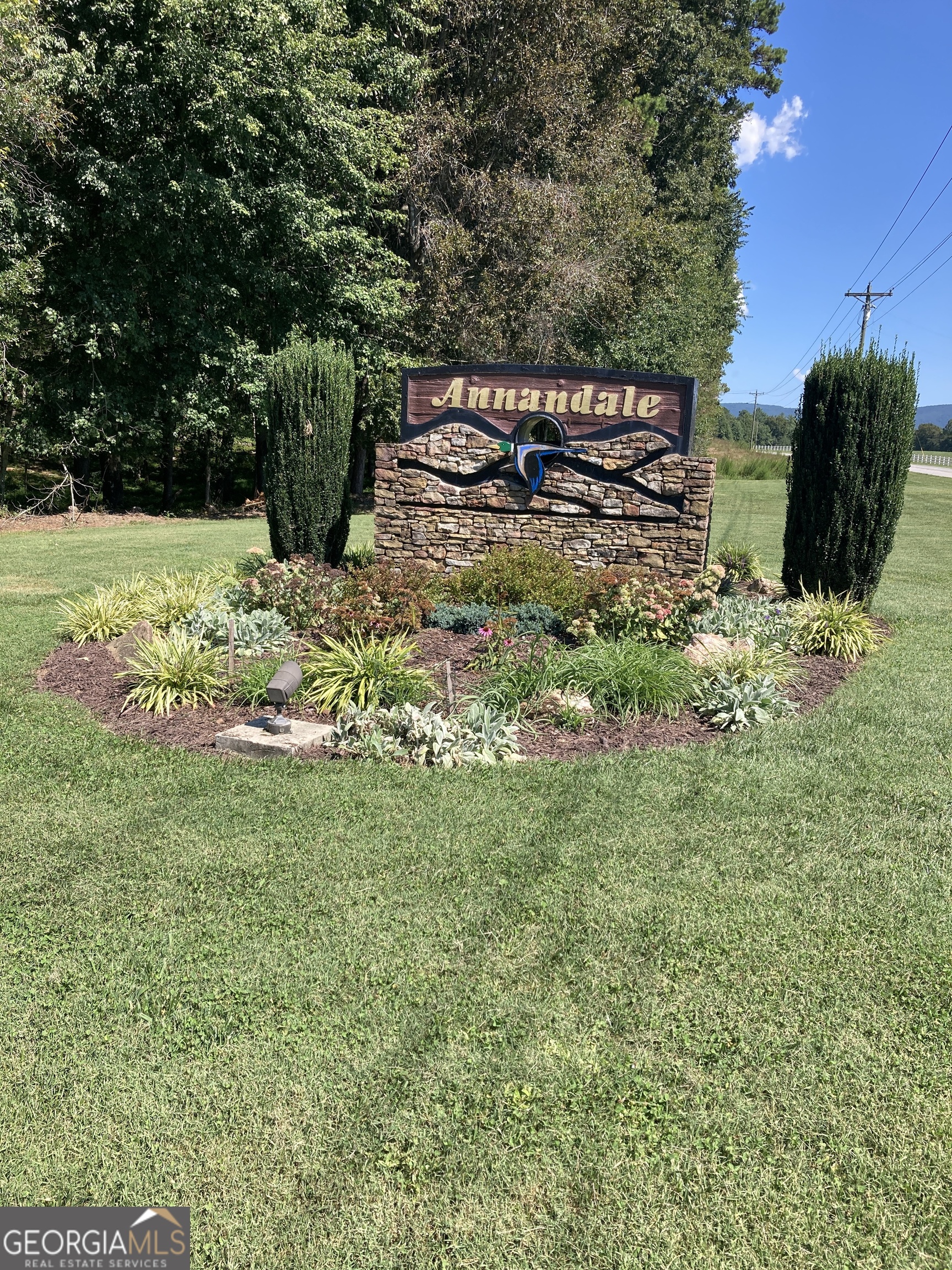 2 Annandale Drive Road Clarkesville, GA 30523 - Photo 1 of 5 a view of a sign board