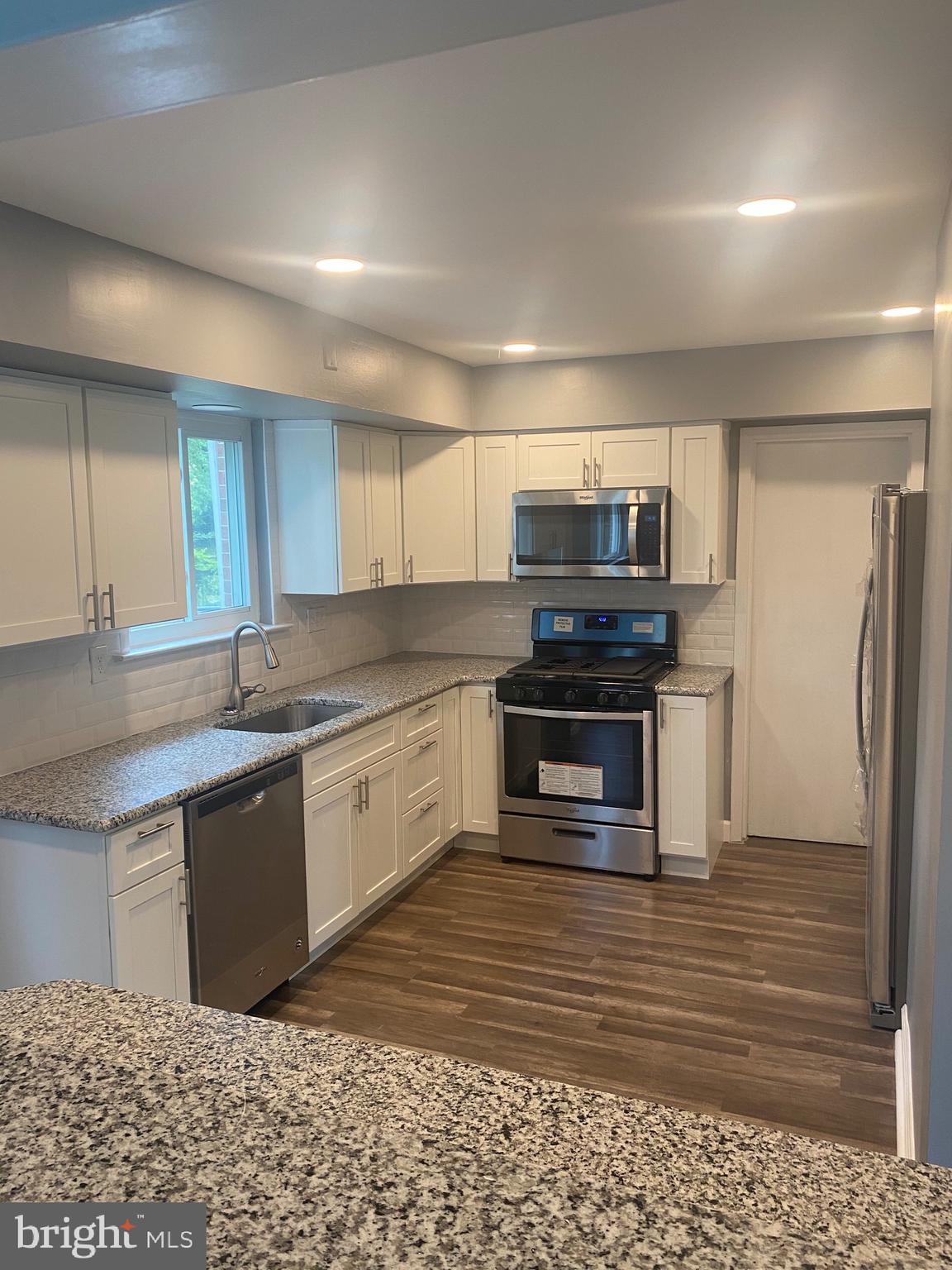 144 Oakmont Road Clementon, NJ 08021 - Photo 3 of 6 Gorgeous!