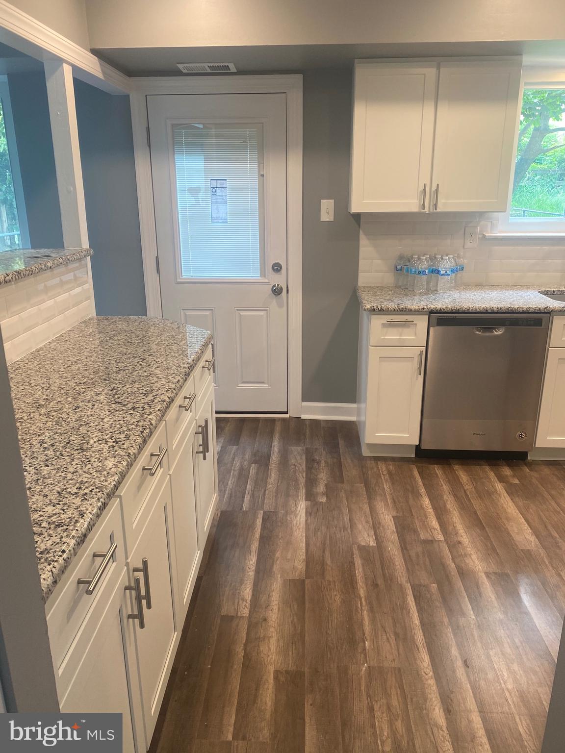 144 Oakmont Road Clementon, NJ 08021 - Photo 4 of 6 Lots and lots of cabinets.