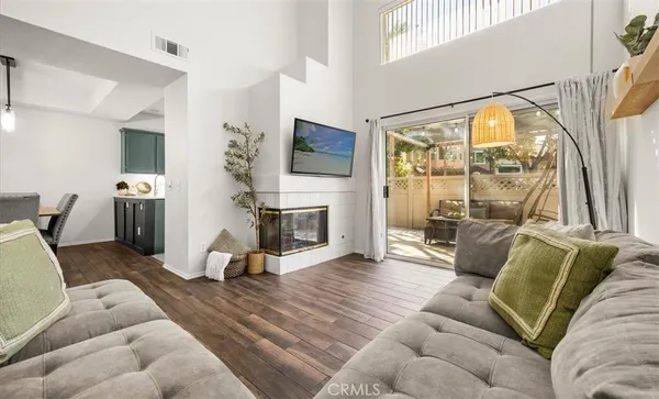 $499,999 | 13077 Vía Salvia, Riverside, CA 92503