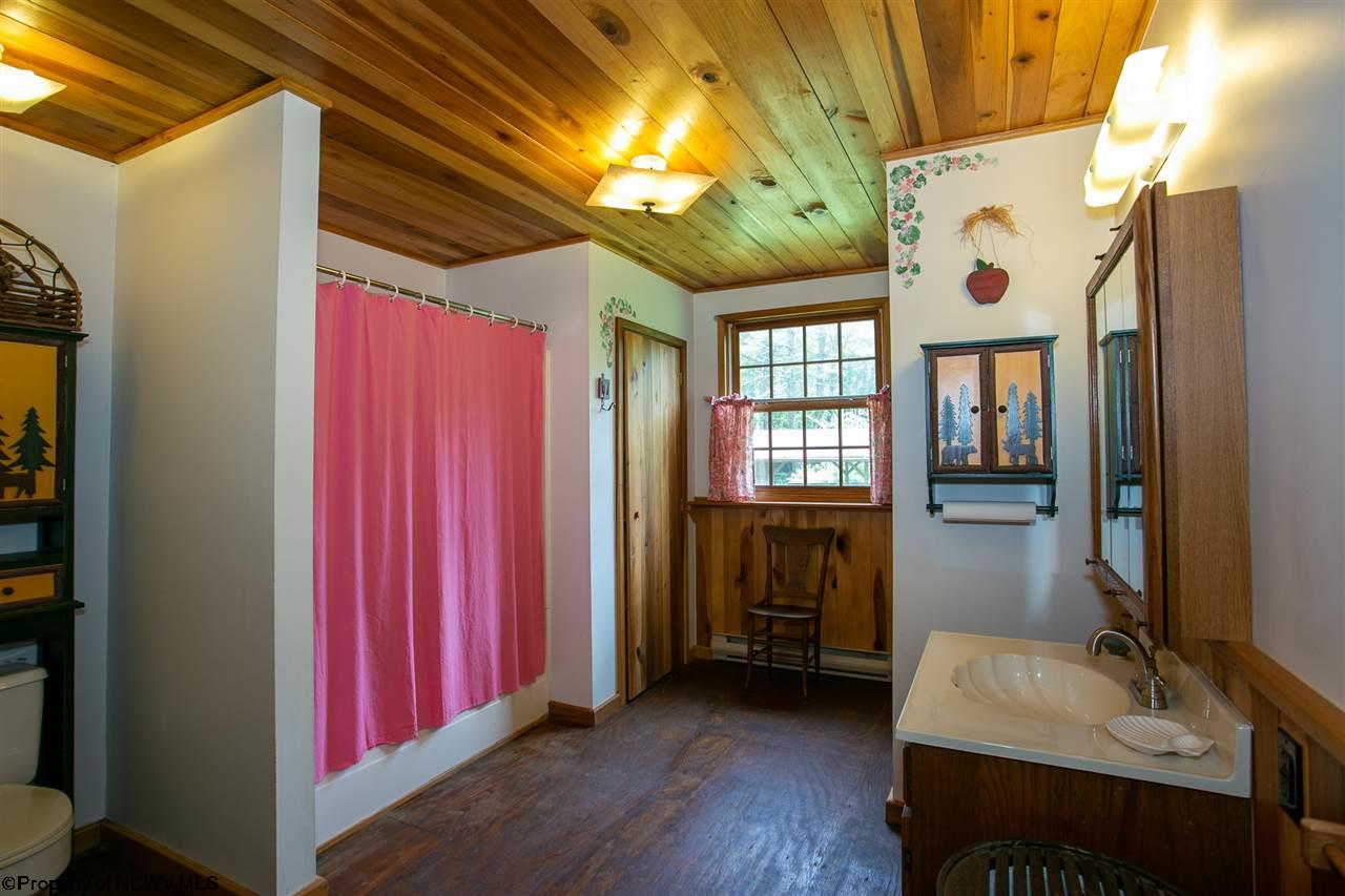 106 Feather Road Terra Alta, WV 26764 - Photo 15 of 17 Gallery Image 15