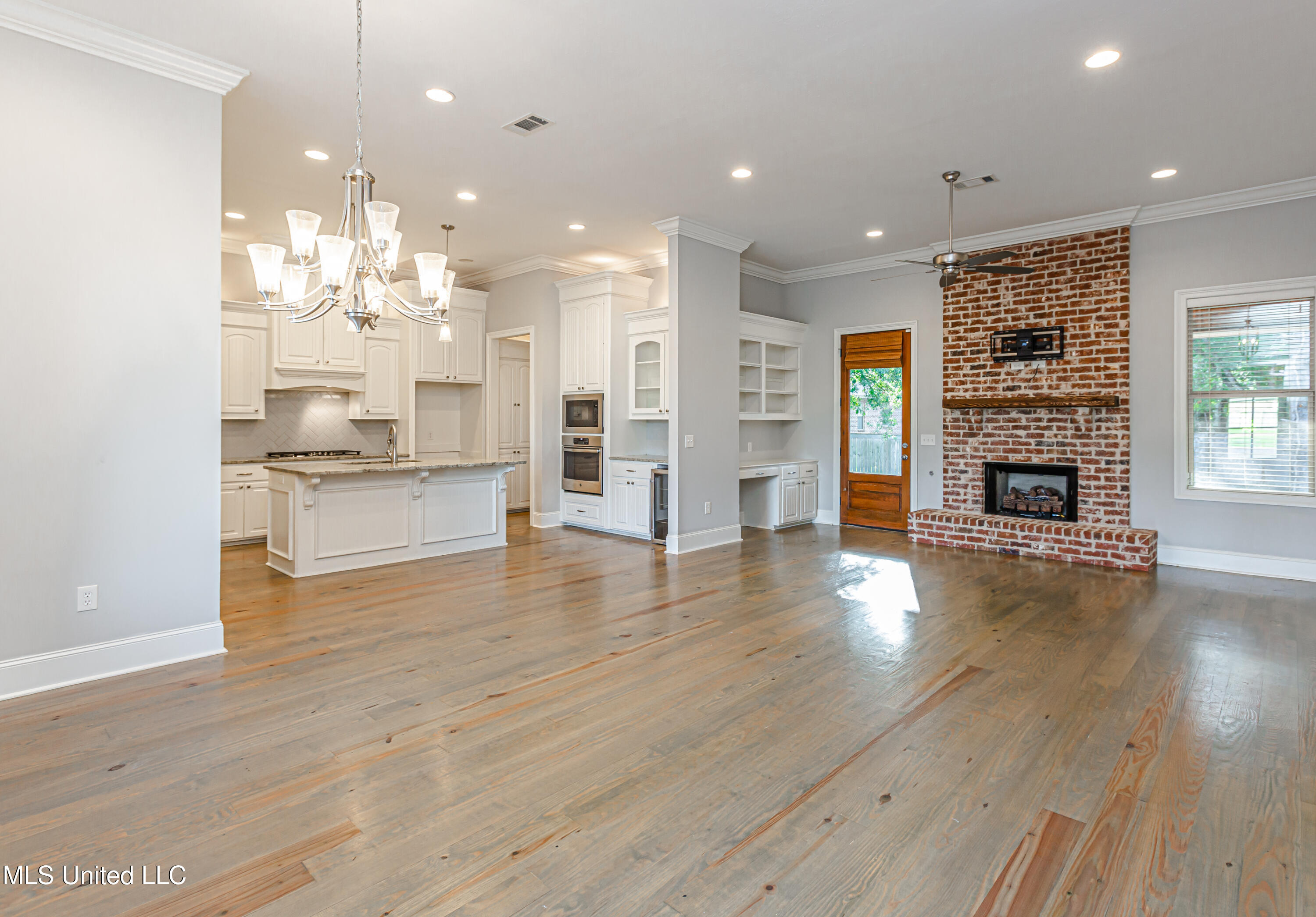 49 Waterstone Way Clinton, MS 39056 - Photo 13 of 43 V63A6389