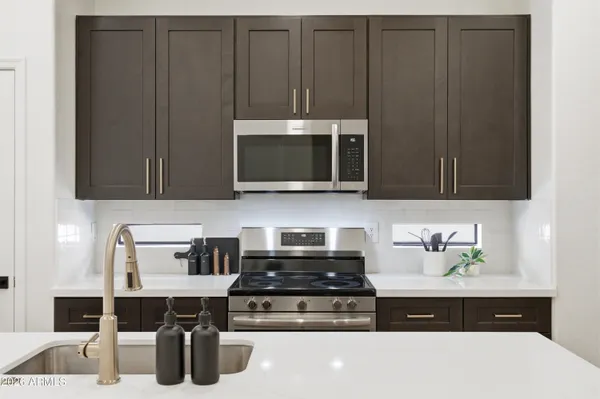 $635,000 | 5252 East Carol Avenue, Mesa, AZ 85206