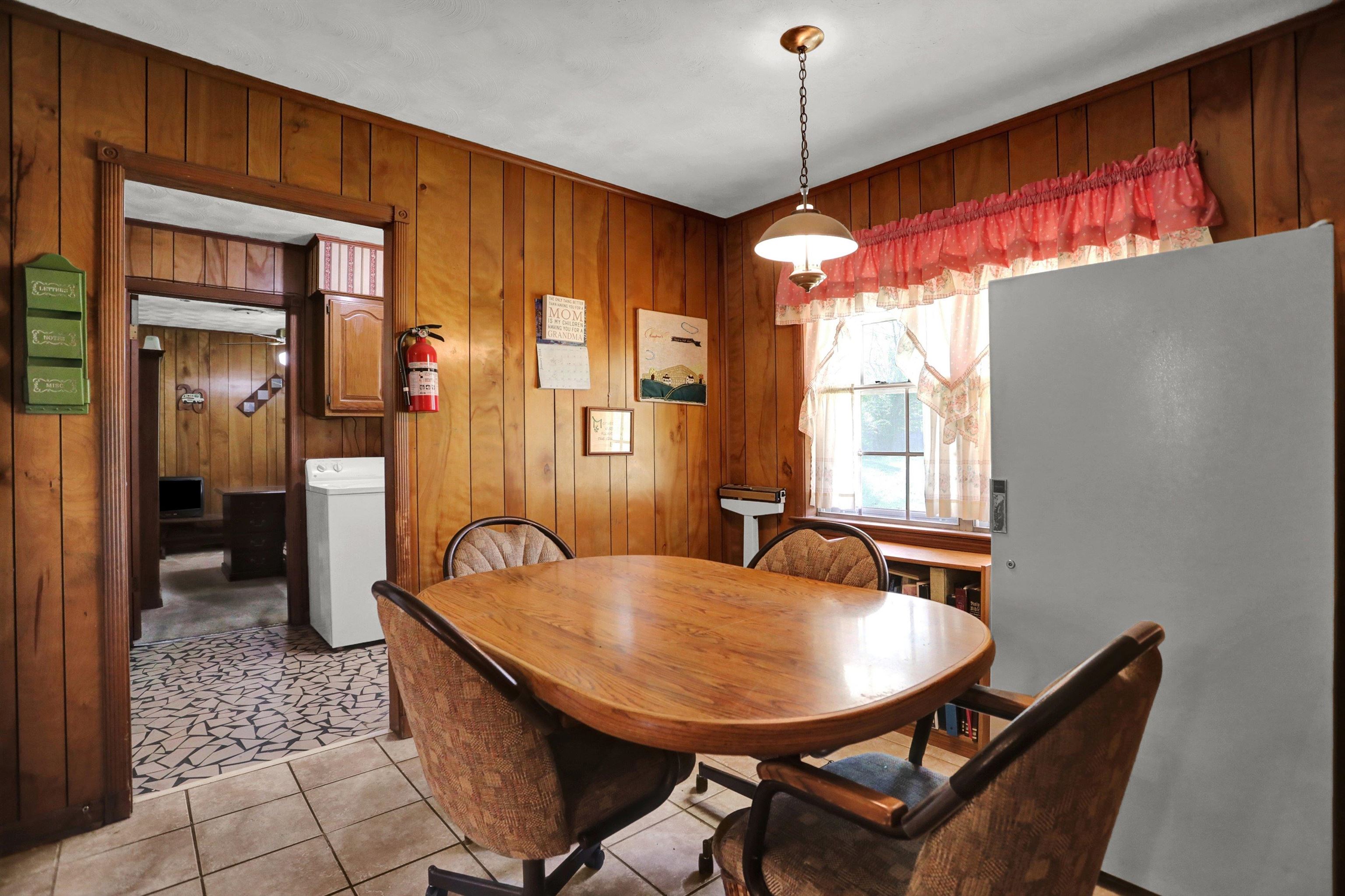 4755 Stage Road Memphis, TN 38128 - Photo 26 of 31 a dining room with furniture and window
