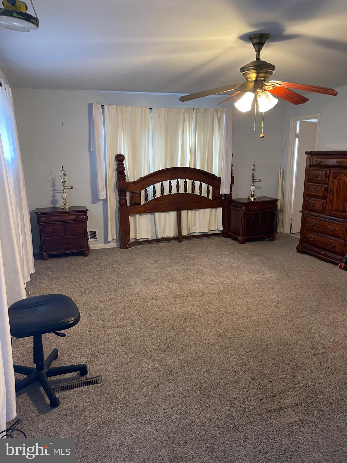 7012 Dolphin Road Lanham, MD 20706 - Photo 22 of 35 Master Bedroom