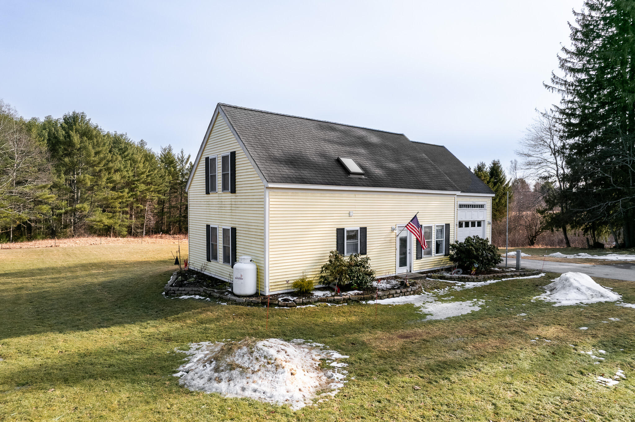 117 Fisher Road Monroe, ME 04951 - Photo 3 of 34 2.5