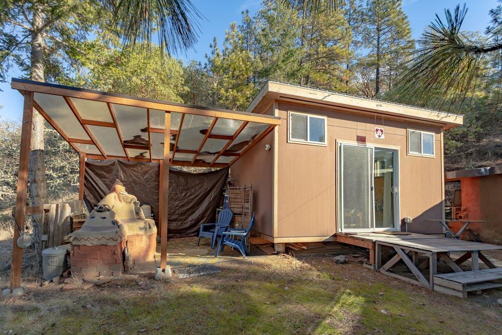 9673 Wagner Creek Road Talent, OR 97540 - Photo 20 of 31 TINY HOUSE/GUEST QUARTERS ABOVE THE MAIN