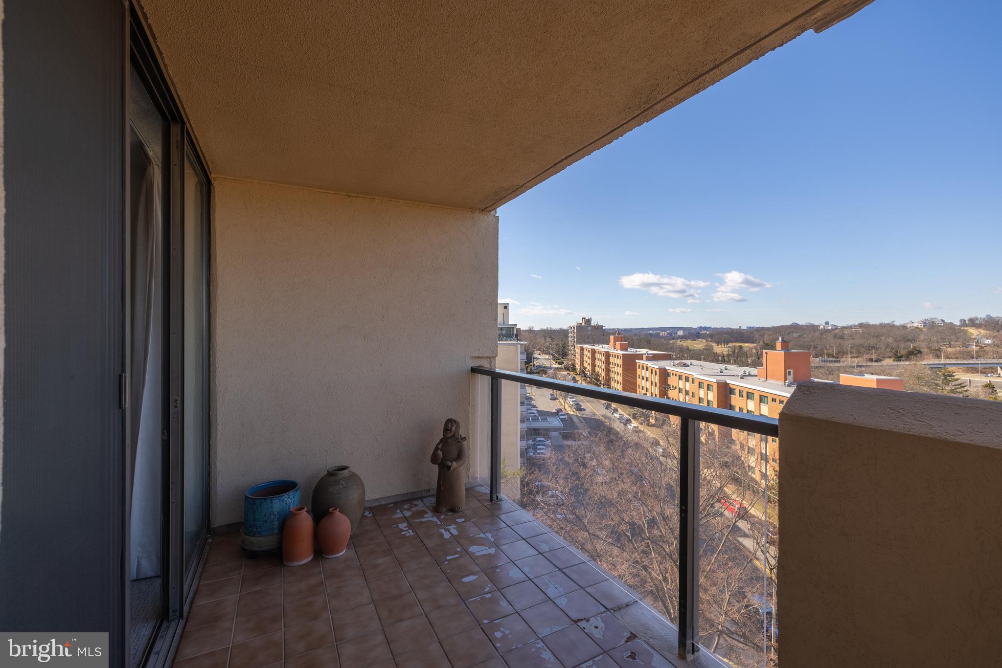 1101 South Arlington Ridge Road, Unit 801 Arlington, VA 22202 - Photo 17 of 57 Private Balcony