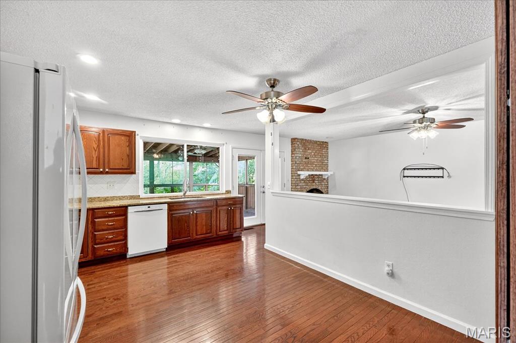 2022 Baxter Road Chesterfield, MO 63017 - Photo 14 of 50