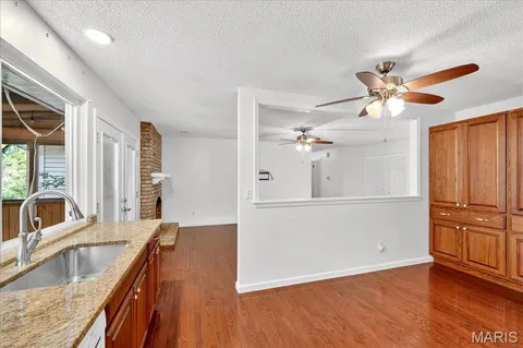 $395,000 | 2022 Baxter Road, Chesterfield, MO 63017